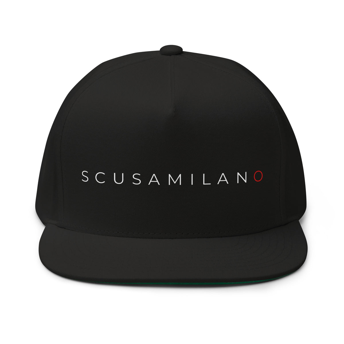 Cappello con visiera piatta