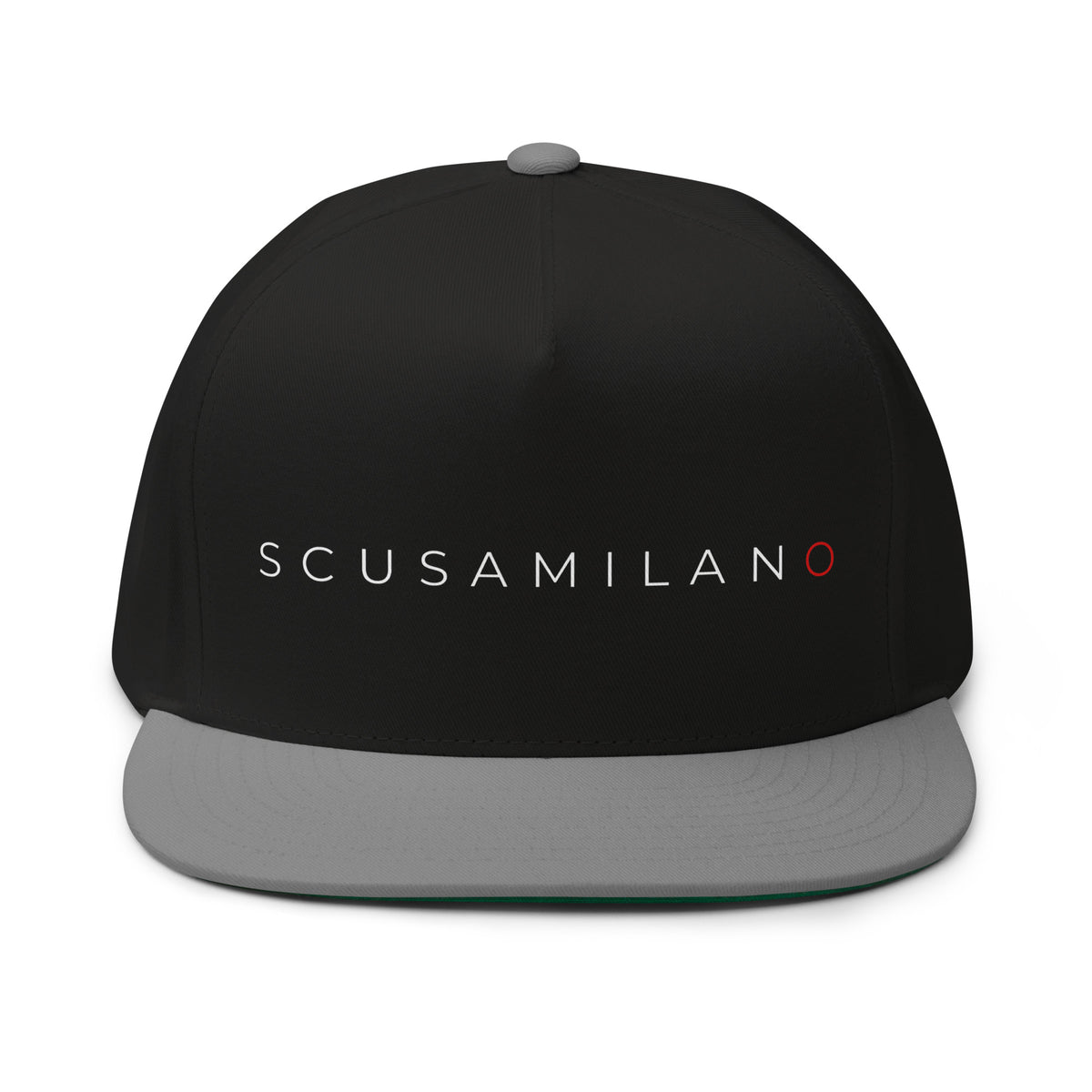 Cappello con visiera piatta