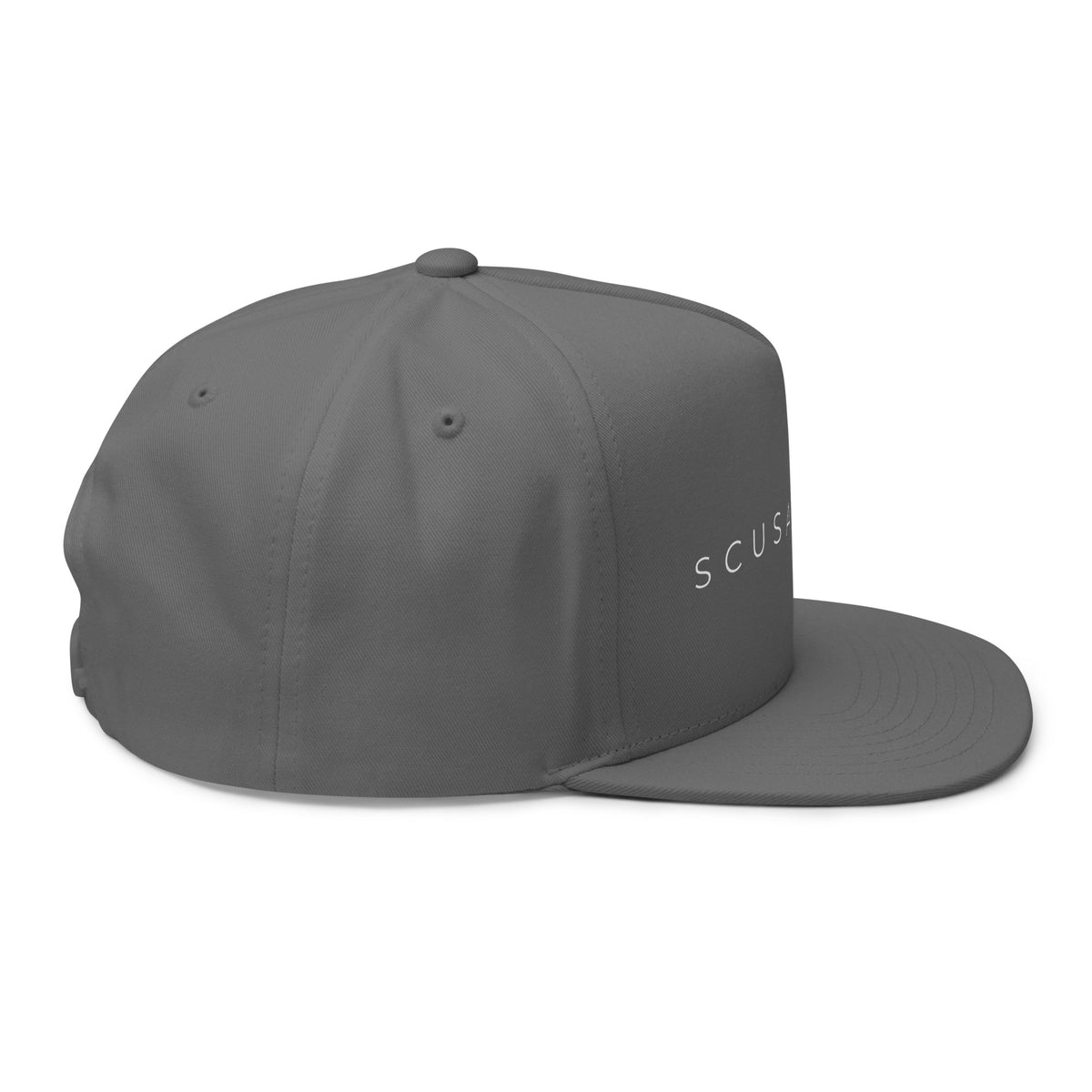 Cappello con visiera piatta